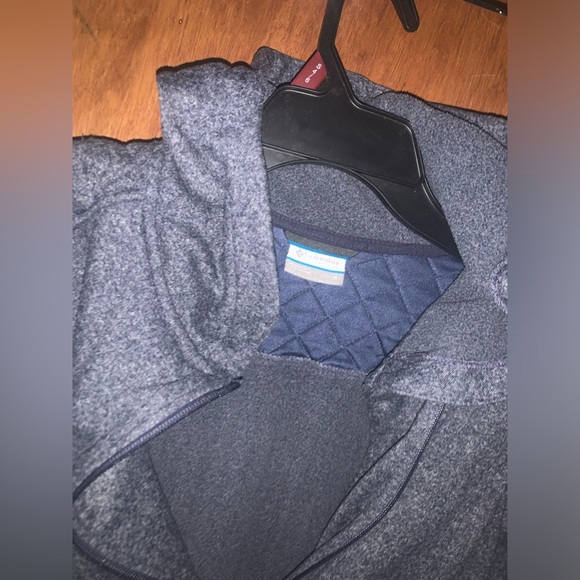 Women’s Columbia Asymmetrical Full Zip Hoodie Like New Size Small - Picture 3 of 3